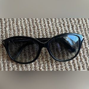 VINTAGE TOM FORD SUNGLASSES!